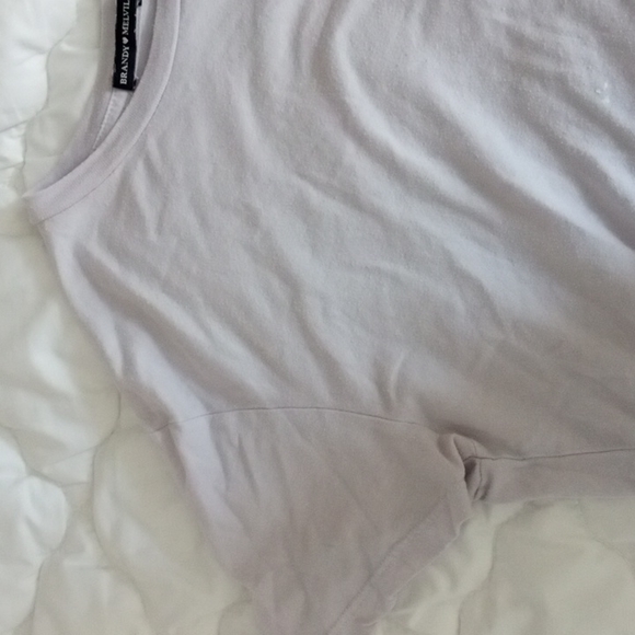 Brandy Melville rare lilac crop top 💜 - Picture 3 of 5